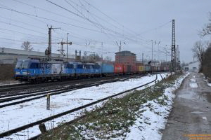 D111145 383 016_018