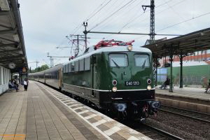 D112050 E40 1313