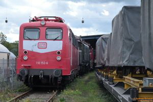 D112557 110 152