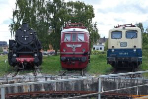 D112586