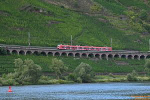 D112689 425 026