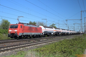 D114252 189 017