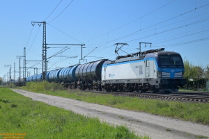 D114265 193 696