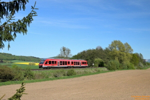 D114512 648 769