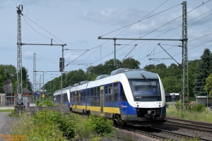 D114538 648 178