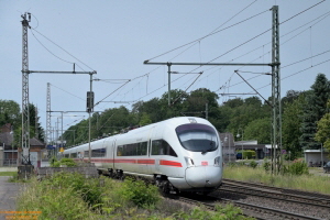 D114539 411 075
