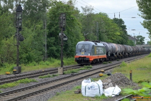 D114671 242 502
