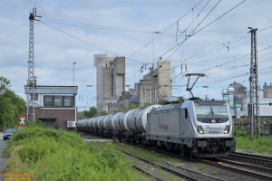 D114681 187 076