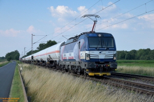 D114710 383 210