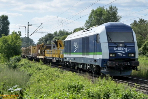 D114750 223 144